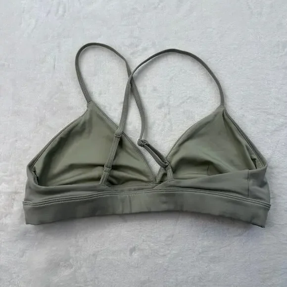 Alo Yoga Splendor Bra Limestone Size Medium EUC Light Sage Green Rare -  threedaughtersproperties.com